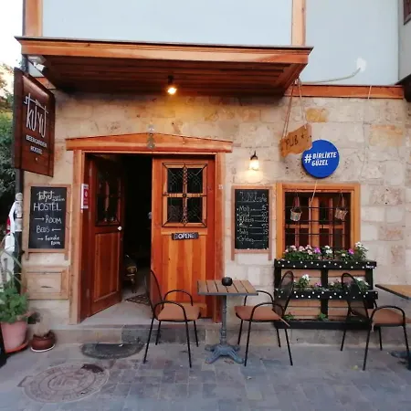 Kuyu Beergarden Vandrarhem *
