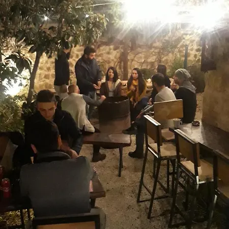 Vandrarhem Kuyu Beergarden Antalya